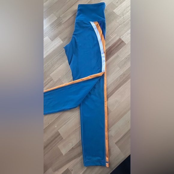 Zyia Active Pants - Zyia Active Stripe Janis Light n Tight 7/8 Leggings Hi-Rise Blue Size 6-8